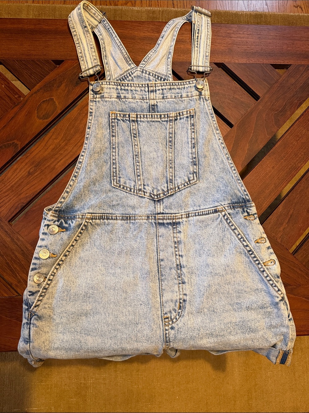 H&M Light Acid-Wash Denim Short Overalls